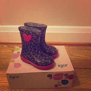 Igor leopard print rain boots size 6